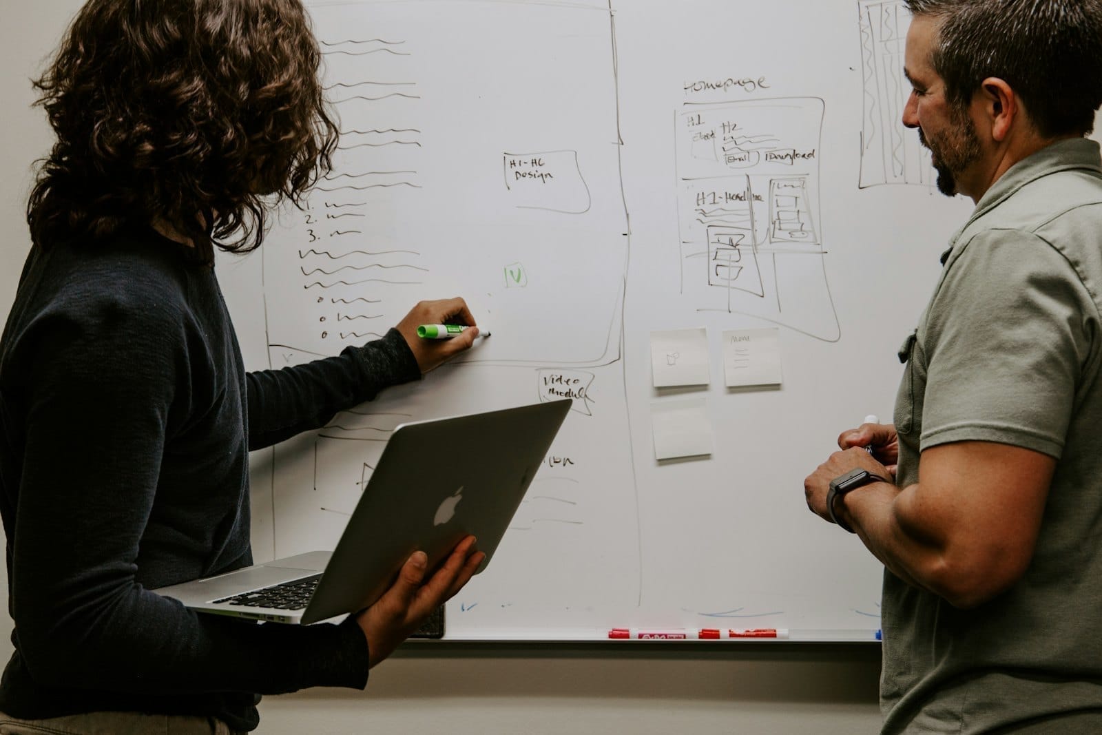 Bricz consultants leading a supply chain systems strategy session